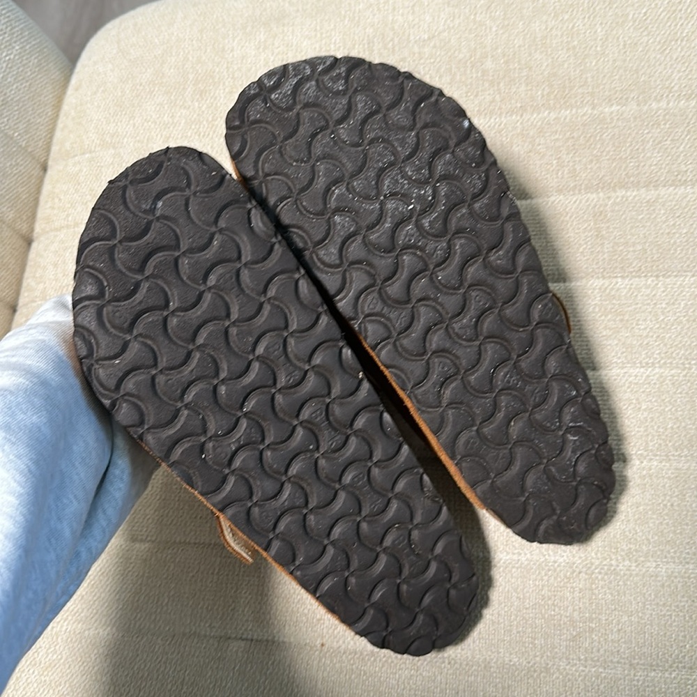 Birkenstock fur clogs size 8 chestnut color - Picture 3 of 4